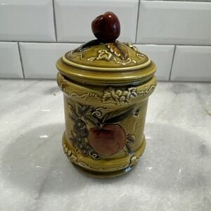 Vintage Geo Z Lefton Green Ceramic 3-D Embossed Canister w/ Lid Fruit Apple Pear